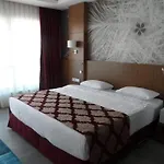 Marina Art Otel