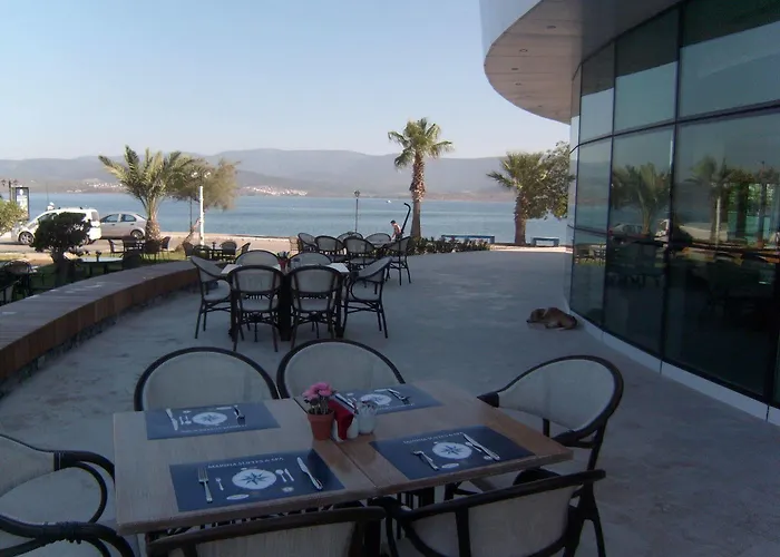 Отель Marina Art Миляс