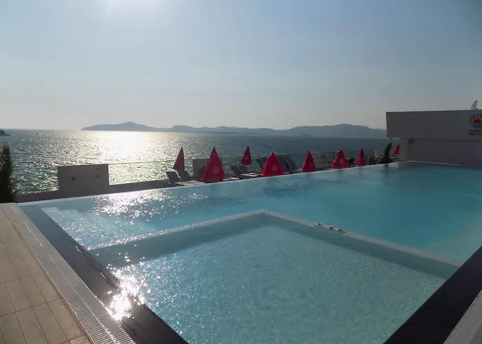 Отель Marina Art