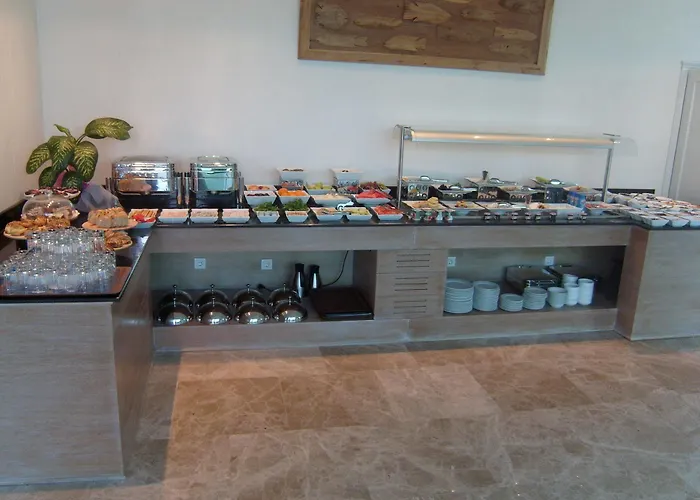 Marina Art Отель 3*