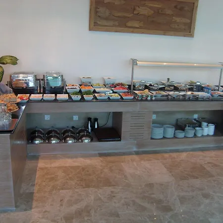 Marina Art Hotel 3*